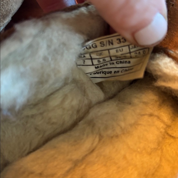 Womens Ugg slippers - Picture 7 of 7